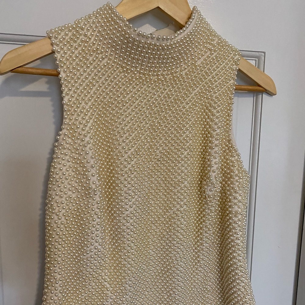J. Peterman Faux Pearl Beaded Top Size 6. Excellent condition. Dry clean only.